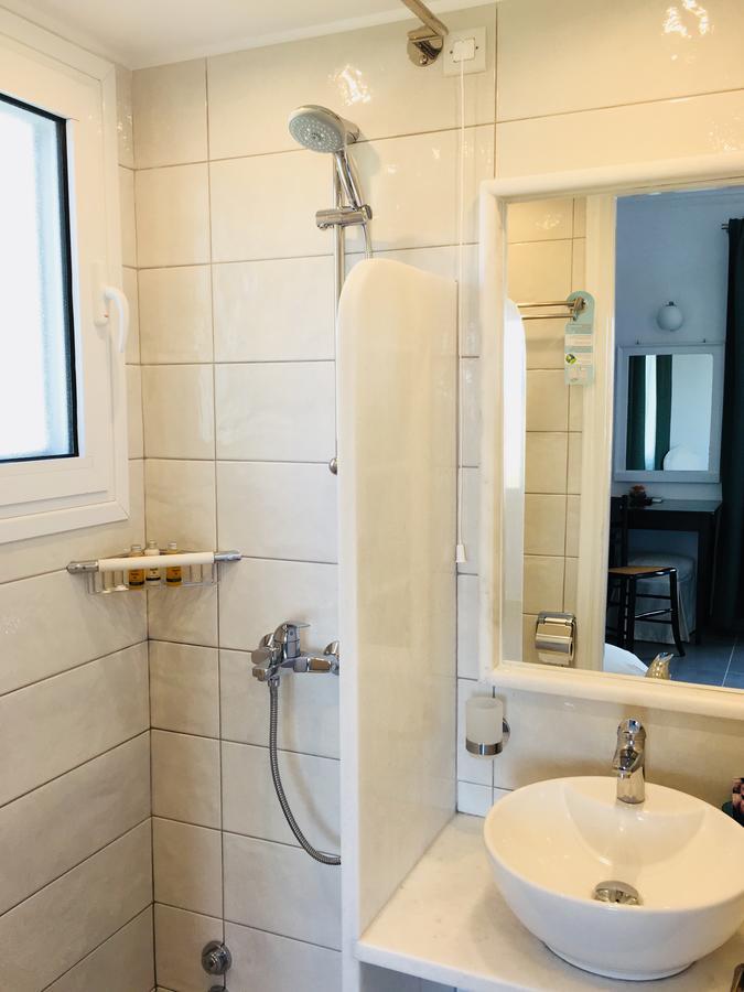 Kamelia Hotel スペツェス エクステリア 写真